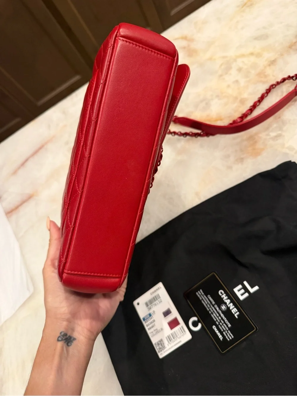 CHANEL elegant red